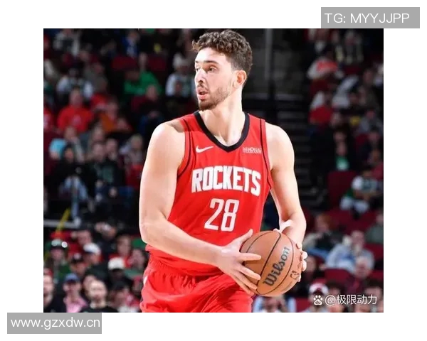 克莱半场表现平平仅得5分状态不佳引发球迷关注